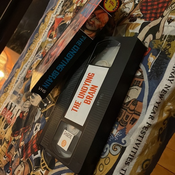 ULTRA RARE! The undying brain vhs - Picture 5 of 5